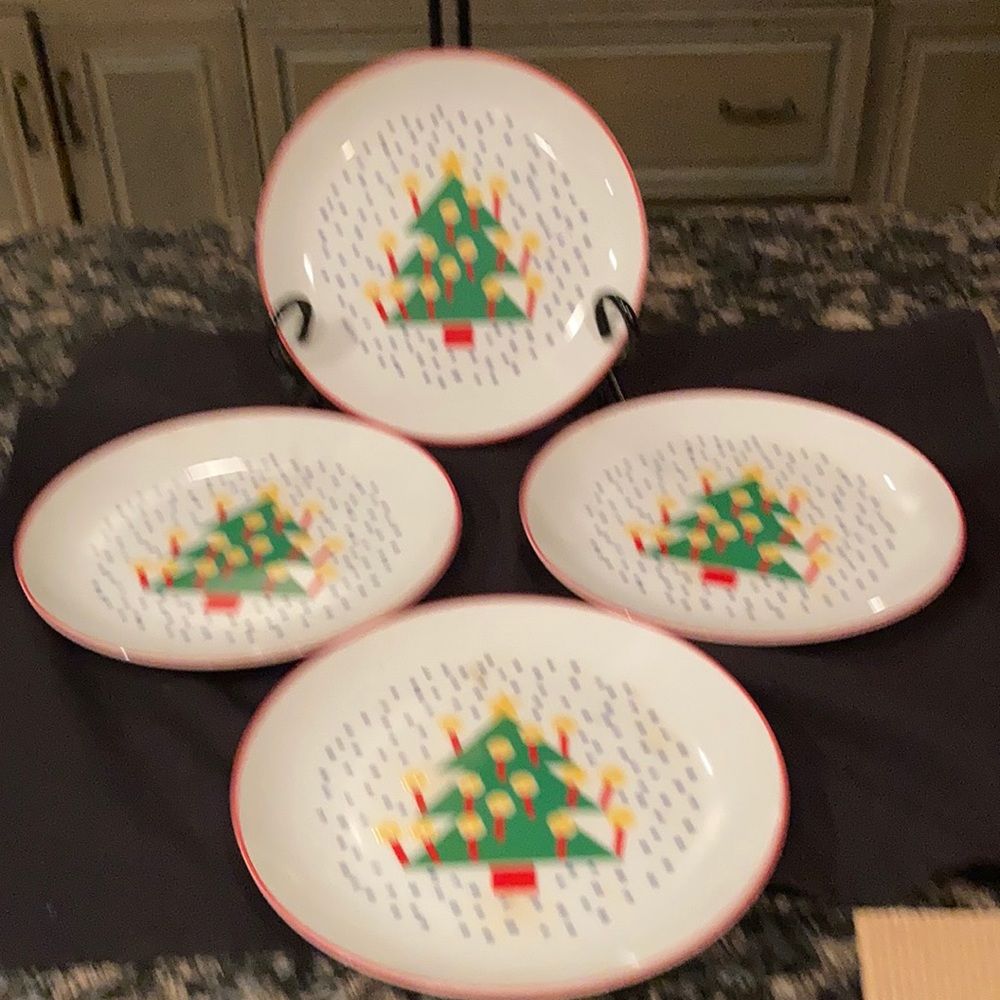 MACY’S HAND DECORATED PORCELAIN DESSERT PLATE SET 4